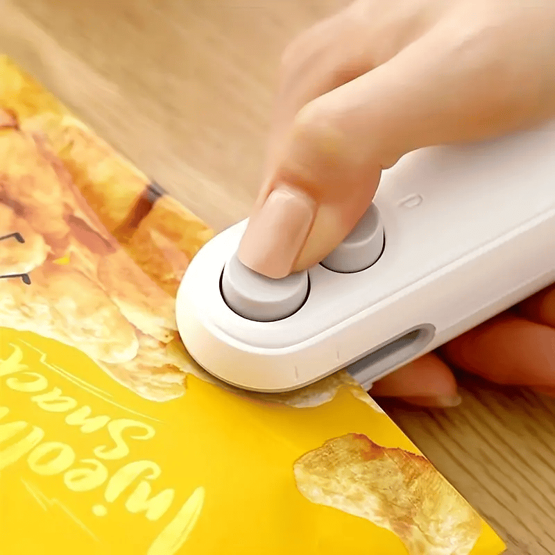 Small 2-in-1 Rechargeable | Magnetic Snack